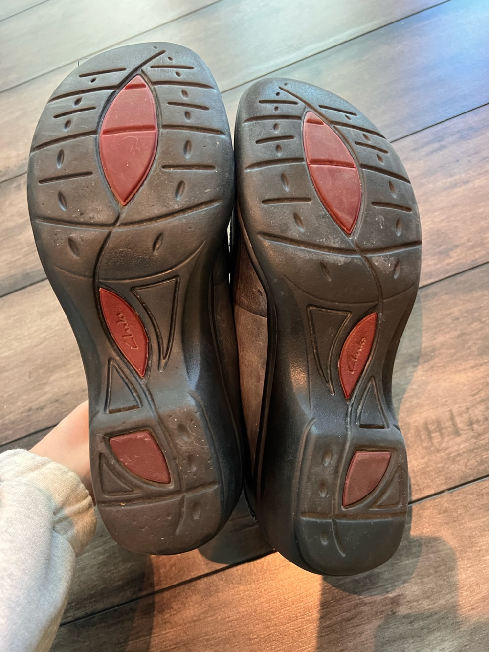 Clarks Aritsan Slip-On Leather Loafers in Dark Gray - Picture 4 of 4